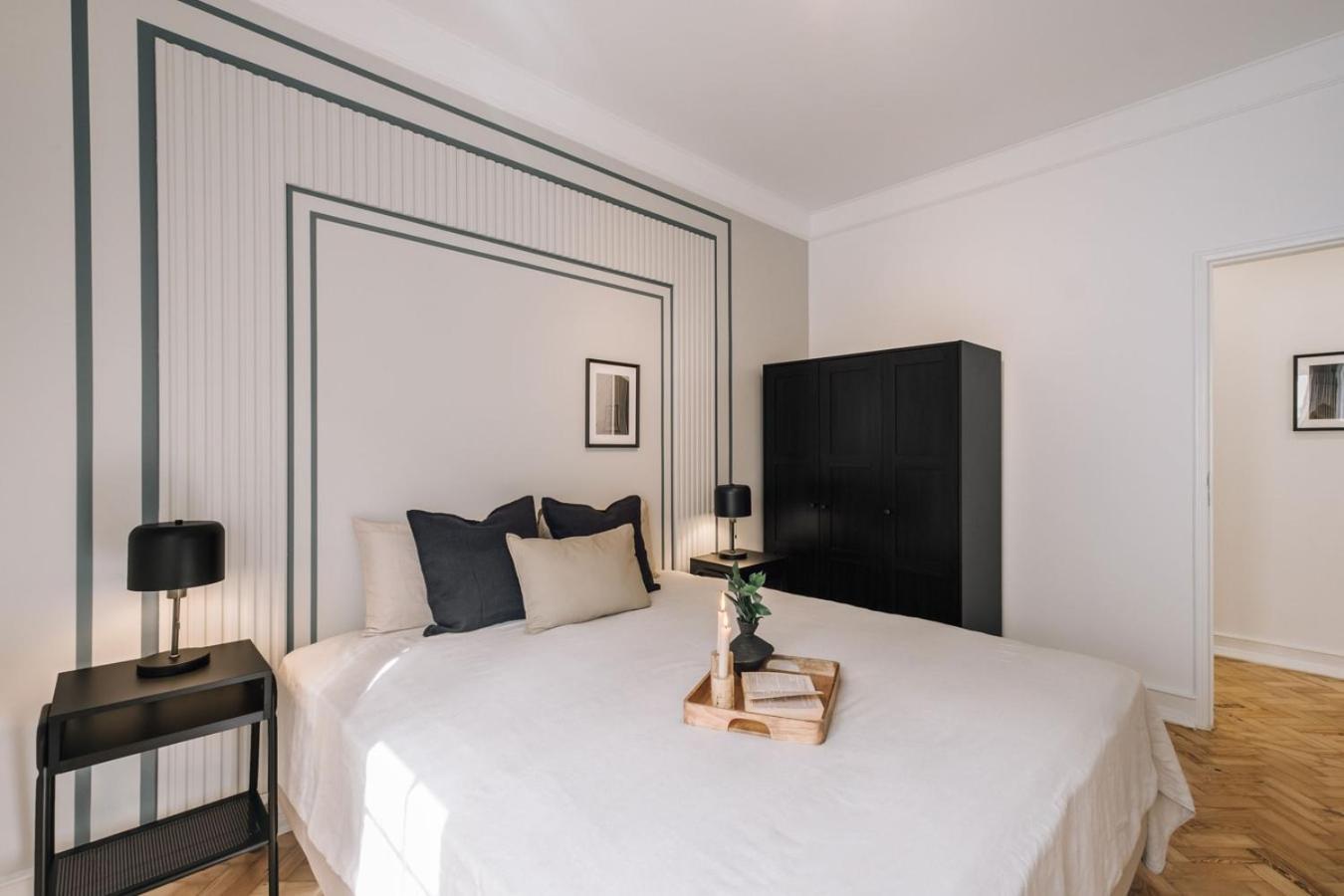 Apartment Fado - 3 Bedrooms, Office And Terrace In Alvalade Lisbon