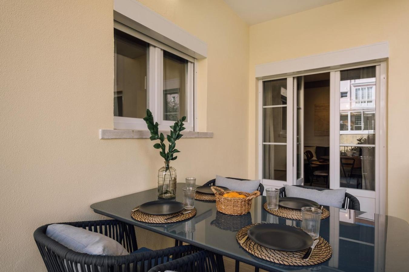 Apartment Fado - 3 Bedrooms, Office And Terrace In Alvalade *