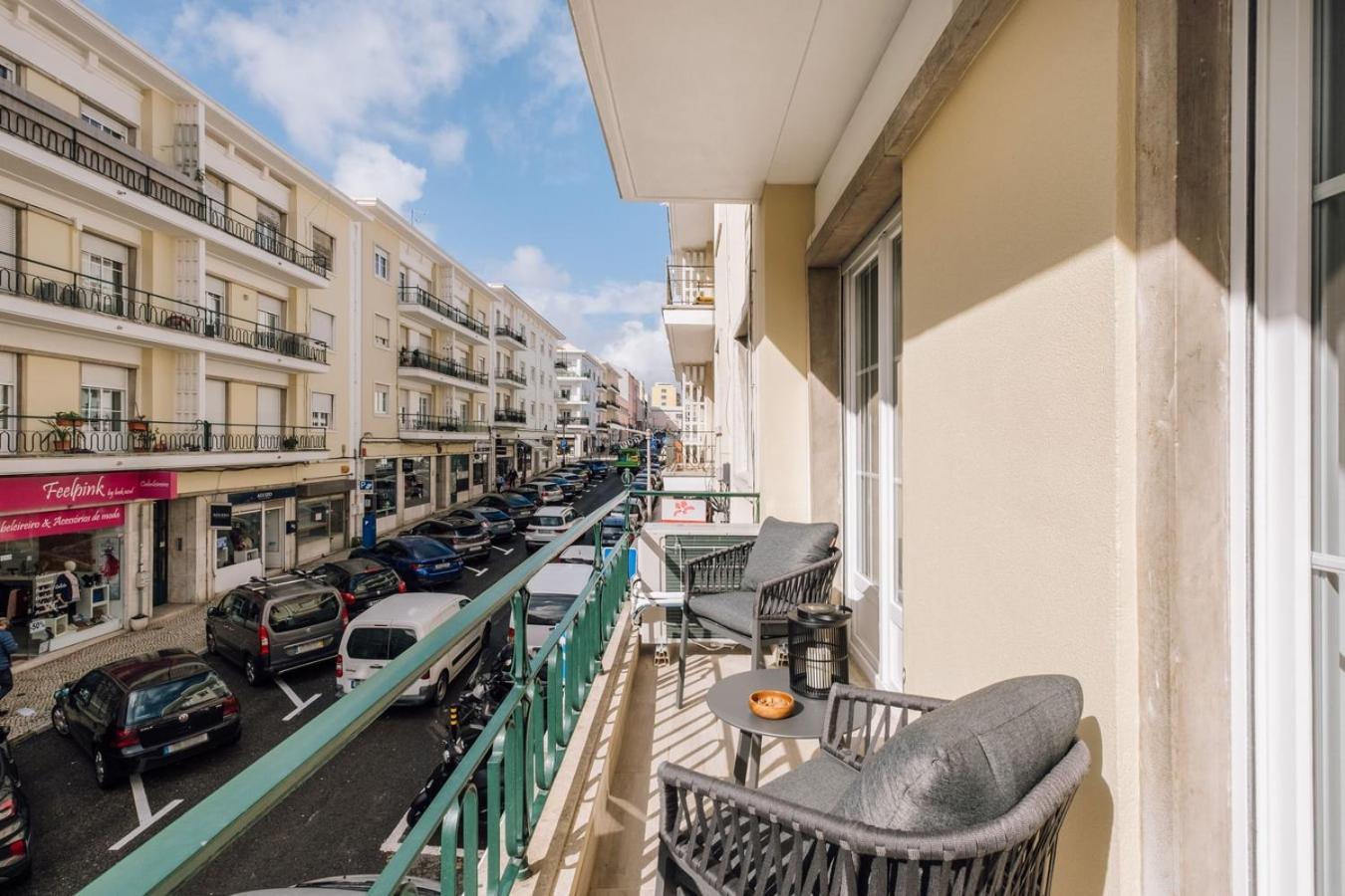Fado - 3 Bedrooms, Office And Terrace In Alvalade Apartment